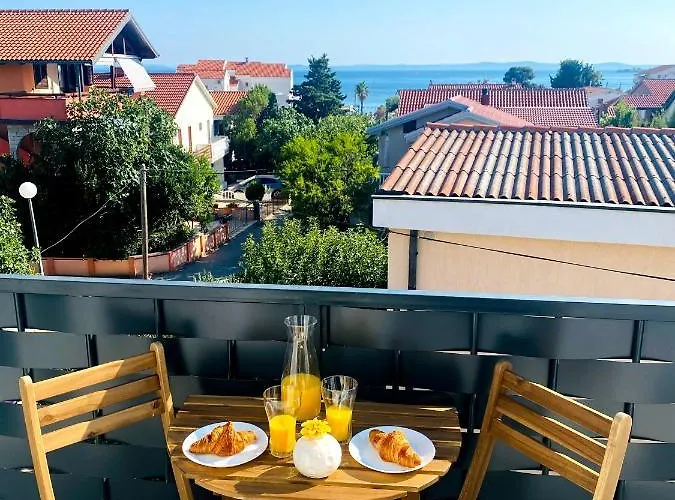 Danza Del Mar - Designed For Adults