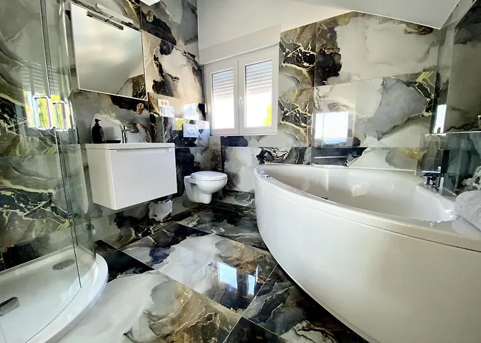 Danza Del Mar - Designed For Adults *