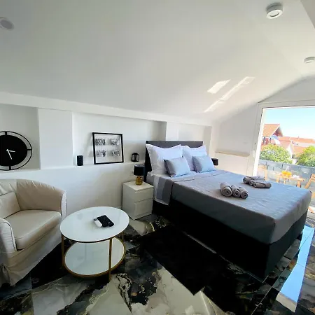 Danza Del Mar - Designed For Adults Apartment