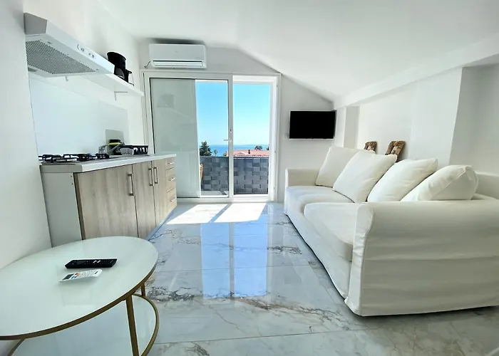 Danza Del Mar - Designed For Adults