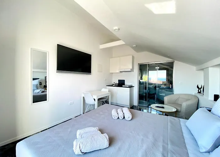 Danza Del Mar - Designed For Adults *